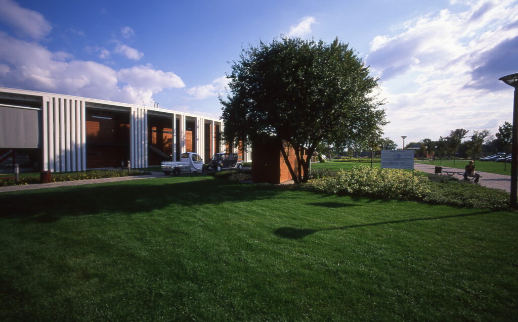 Bessa L Voigtlander 4/15mm Heliar Velvia 50-5503