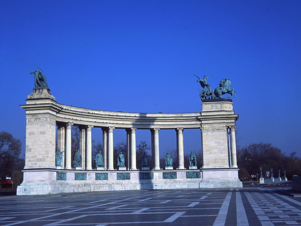 Voigtlander Perkeo I Vaskar 75mm 6x6 Provia 100
