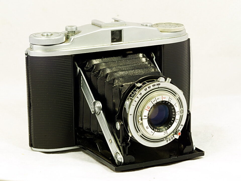 Agfa Isolette II  Apotar 85mm Astia 100