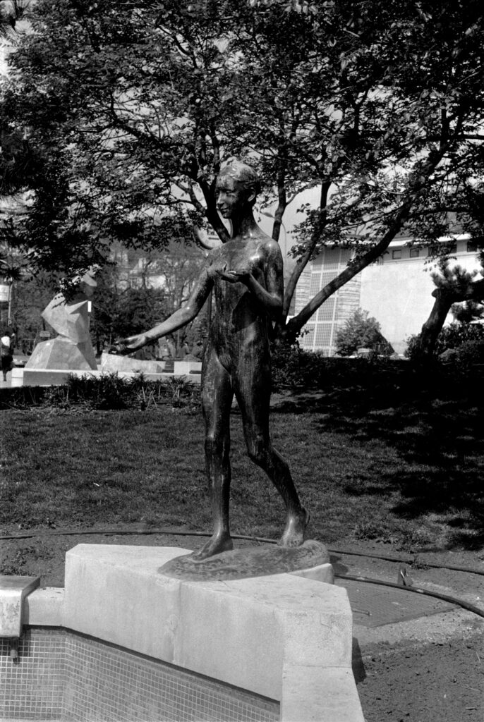 Contax II Sonnar 5cm f2 Fomapan 100-12213