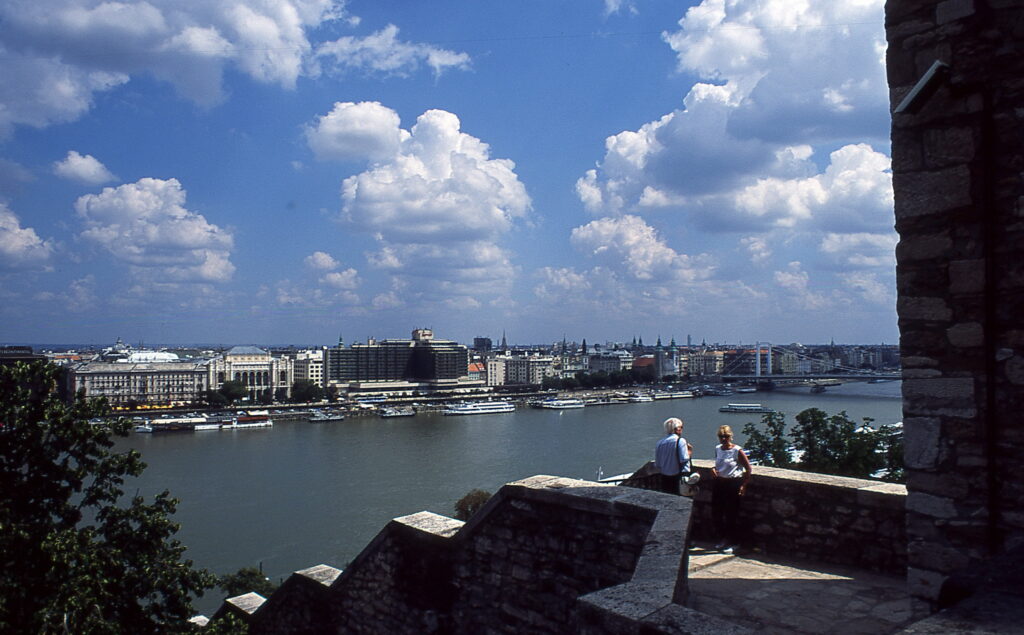 Yashica ML24 Contax RTS Provia100-10126