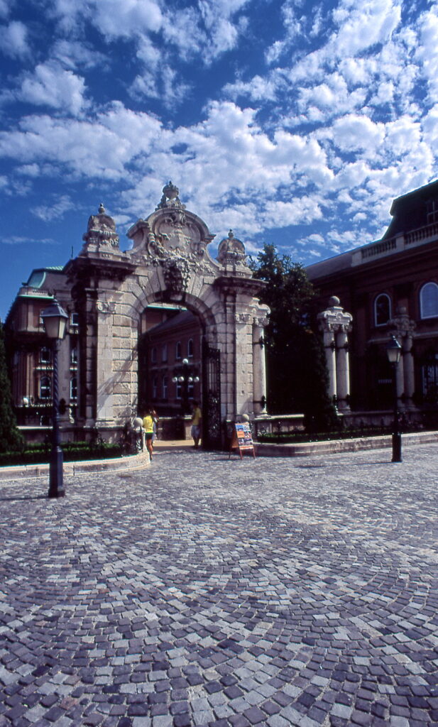 Praktica BC1 Flektogon 20mm Provia 100-9616