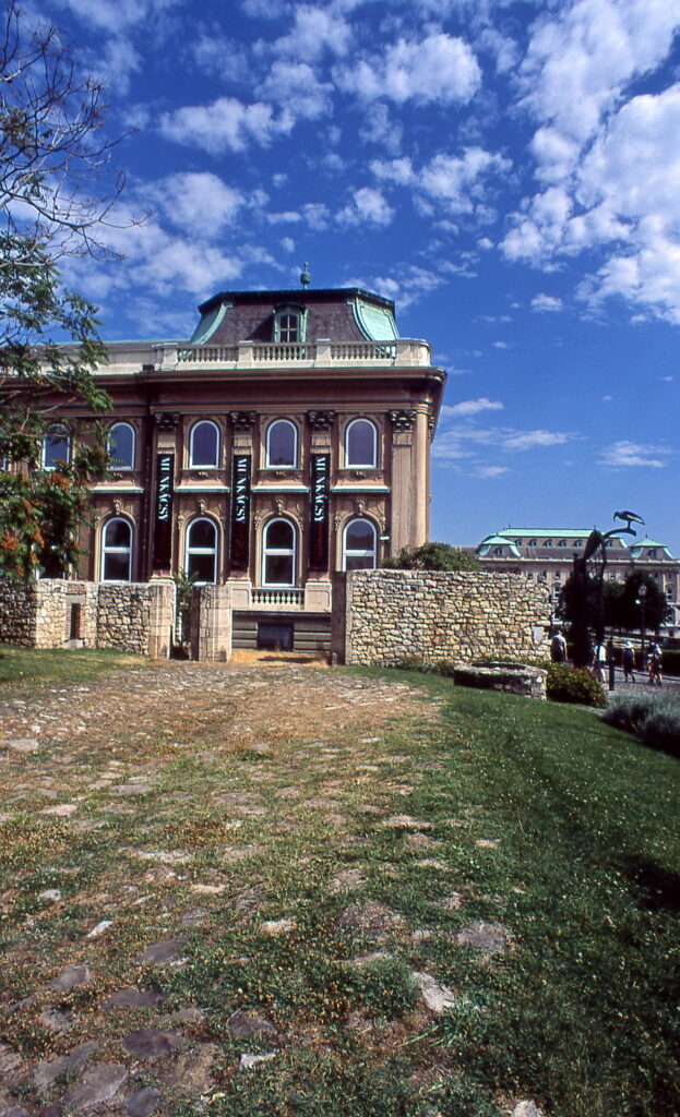 Praktica BC1 Flektogon 20mm Provia 100-9617