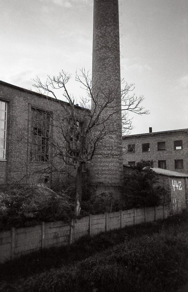 Konica A4 Agfa APX 100-8772