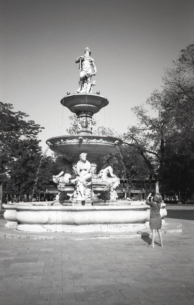 Konica A4 Agfa APX 100 Fomadon LQR-8859