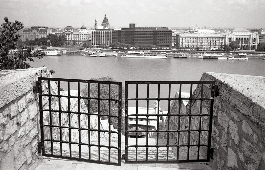 Konica C35 35mm f2.8 automatic Agfa APX100-9708