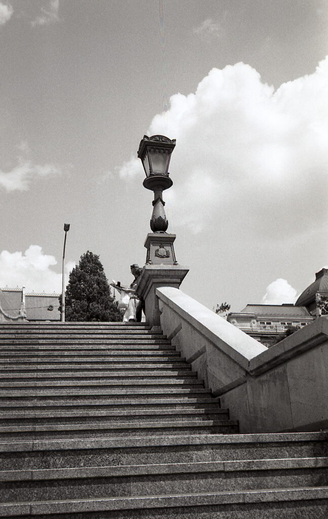 Konica C35 MF AF AGFA-APX100-9316