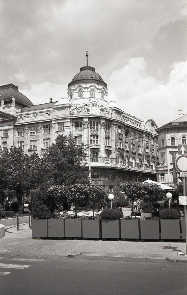 Konica C35 MF AF AGFA-APX100-9317