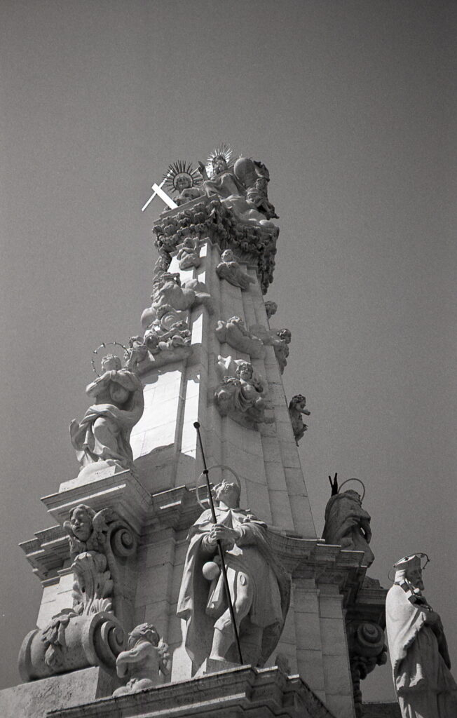 Konica C35 Silver Agfa APX 100-9836