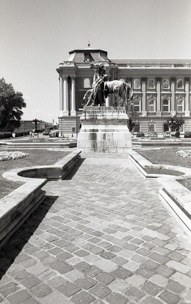 Konica FP-1 Konica Hexanon 24mm Agfa APX 100-8870