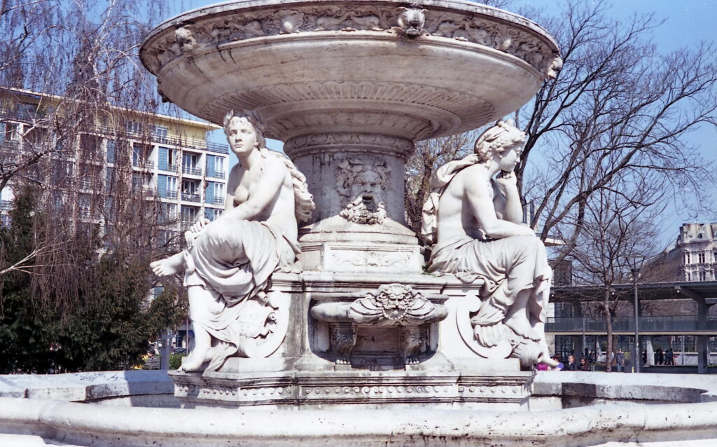 Konica IIIA FujiColor 200-8724