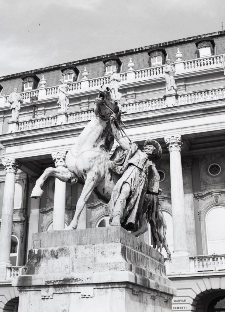 Konica Pearl III Fomapan 100-9815