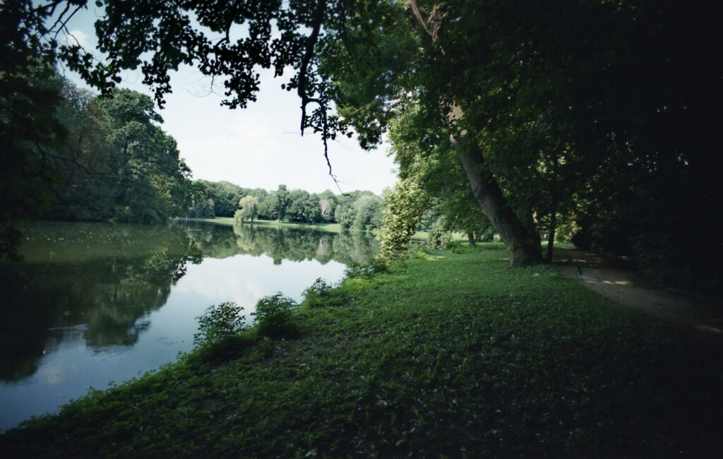 Olympus OM-2n Olympus OM 18mm f3.5-5209