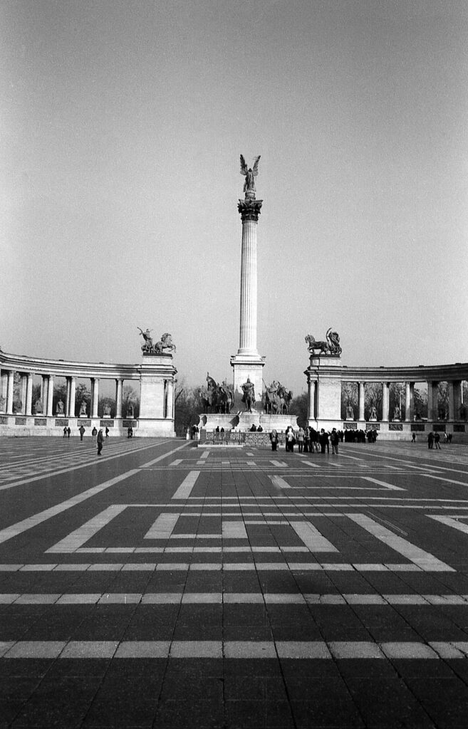 Olympus MJU-2 Fomapan 100 Fomadon LQN -10761