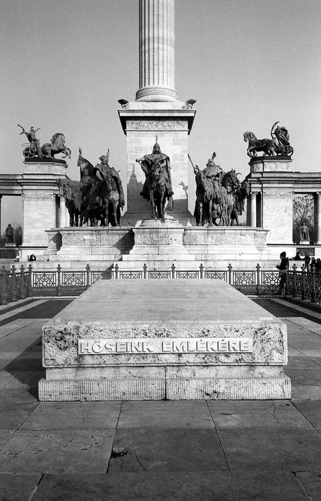 Olympus MJU-2 Fomapan 100 Fomadon LQN -10762