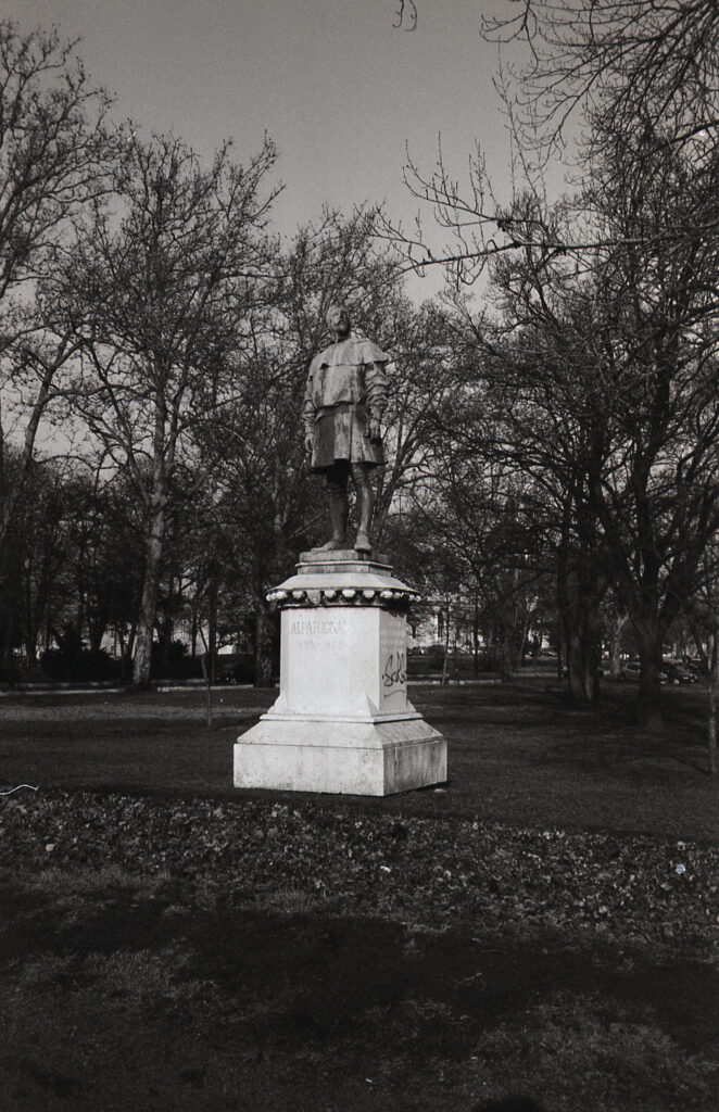 Olympus MJU-2 Fomapan 100 Fomadon LQN -10764