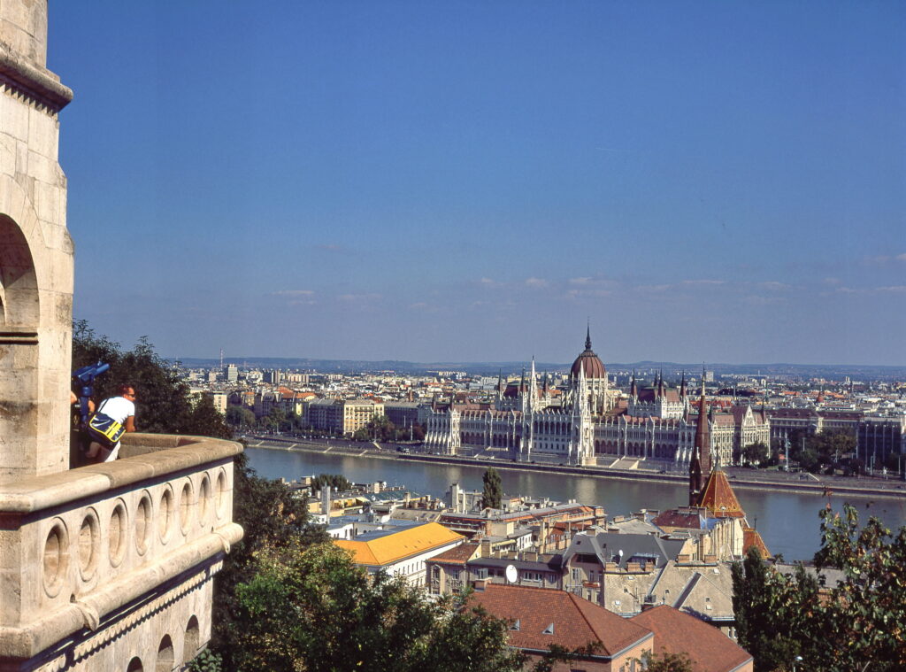Pentax 645 Biometar 80 Provia 100-13490