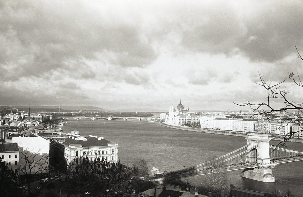 Revue400SE Fomapan100-10670