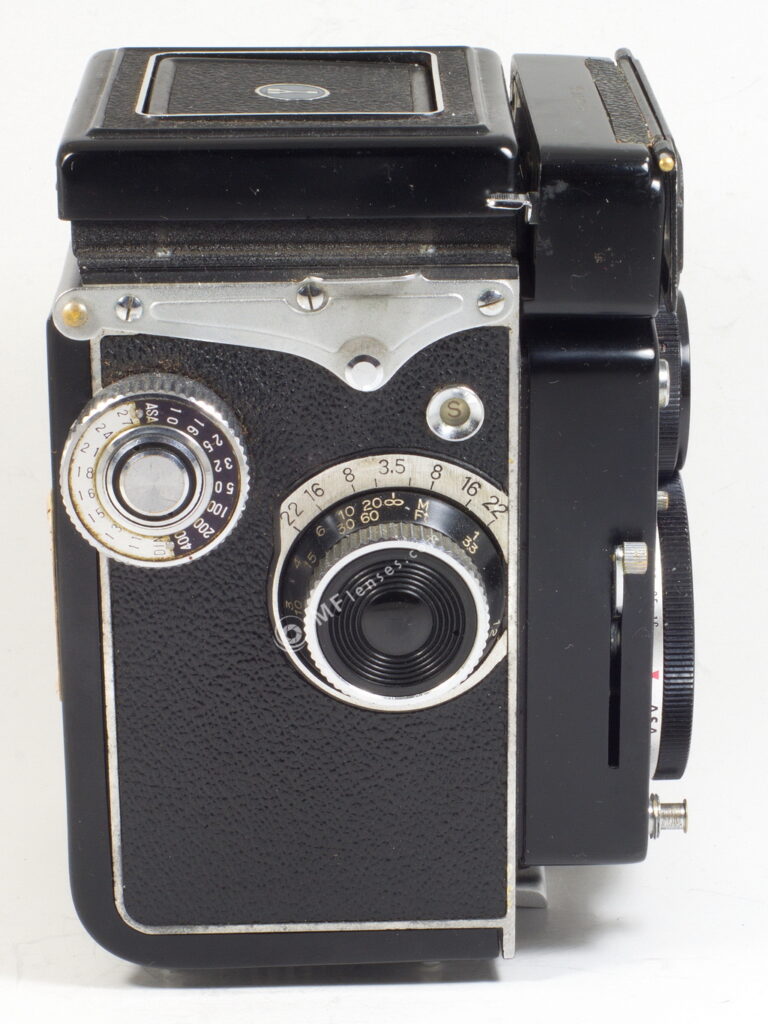 Yashica E Fomapan 100-13178