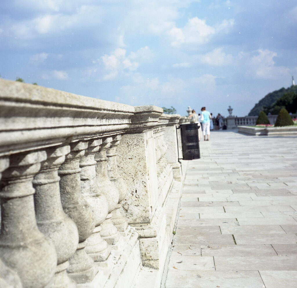 Yashica MAT EM-6135