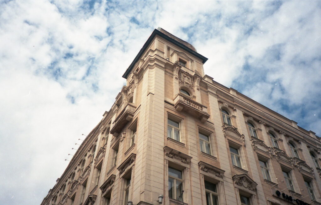 Yashica T3 CZ Tessar 35mm f2.8-6243