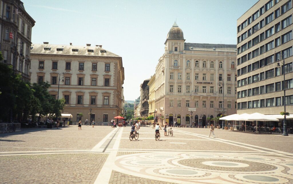 Yashica T4 CZ Tessar 35mm f3.5-6094