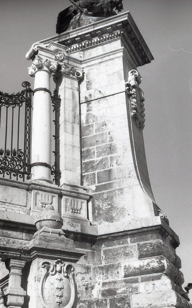 Jupiter-9 8,5cm RED P Fed-2 Fomapan 100-8326