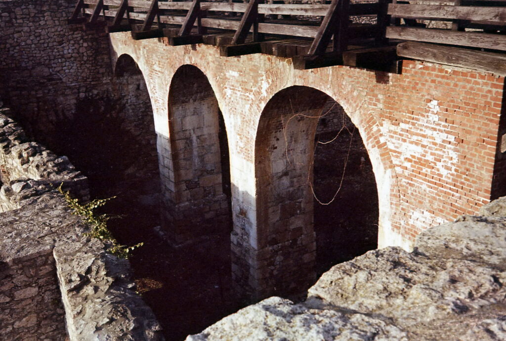 Kiev 4 Jupiter-12 3,5cm f2.8 RED P Paradise 200-8341
