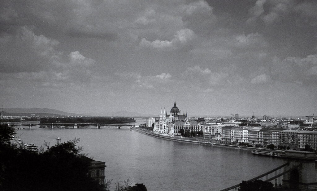 Kiev-4 Jupiter-8M Agfa APX100-9284
