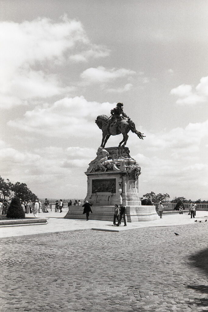 Zorki2C Jupiter-12 3,5cm Agfa APX 100-9070