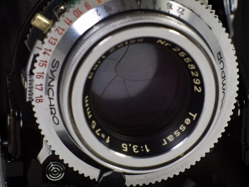 Schenider-Kreuznach Xenon 75mm f2-8154