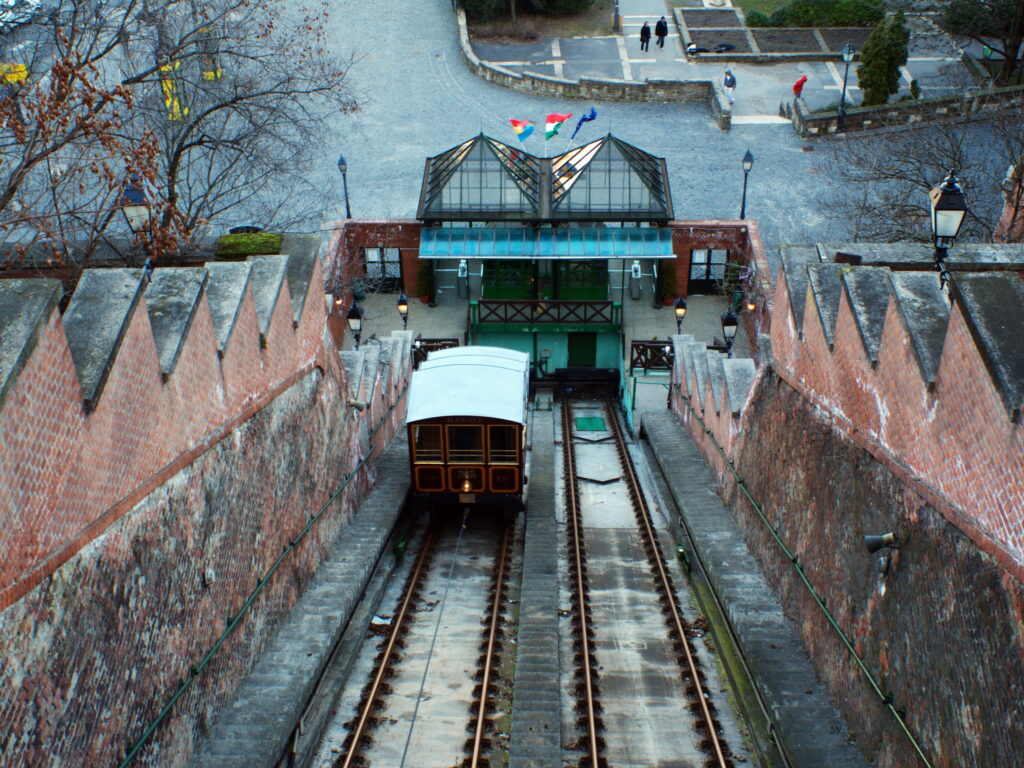3.5/21mm Olympus OM-7125