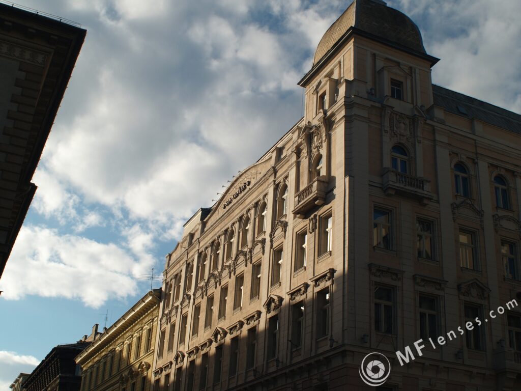 2/24mm Olympus OM-3369