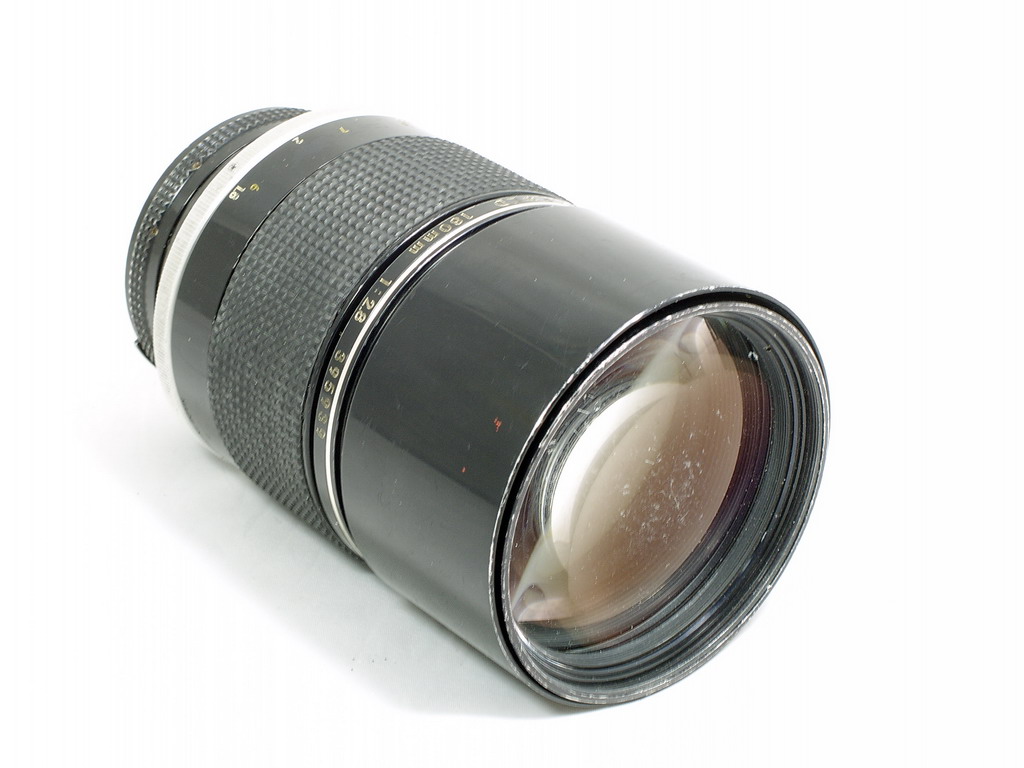 Nikon 180mm f2.8 ED badly scratched front element-8438