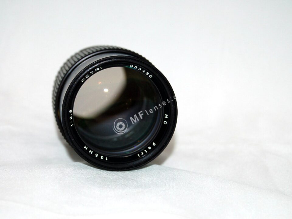 Petri 135mm f/2.8 M42