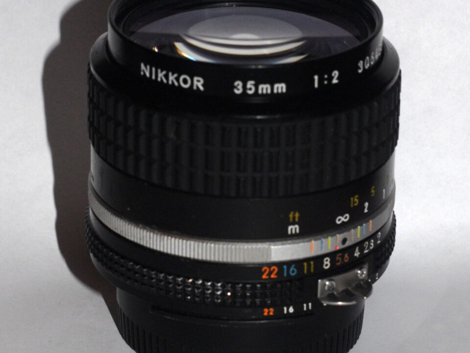 Nikon Nikkor 35mm f2 AIS